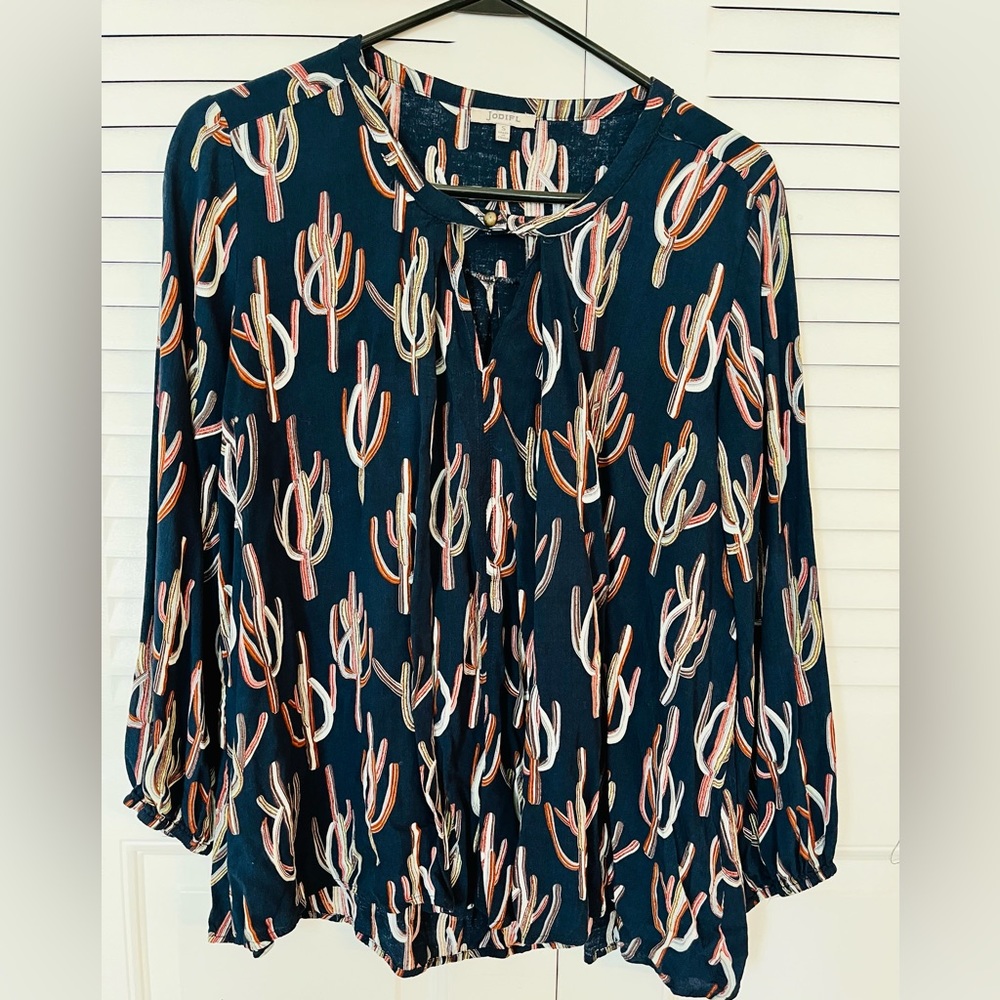 Cactus Top size Small by Jodifl